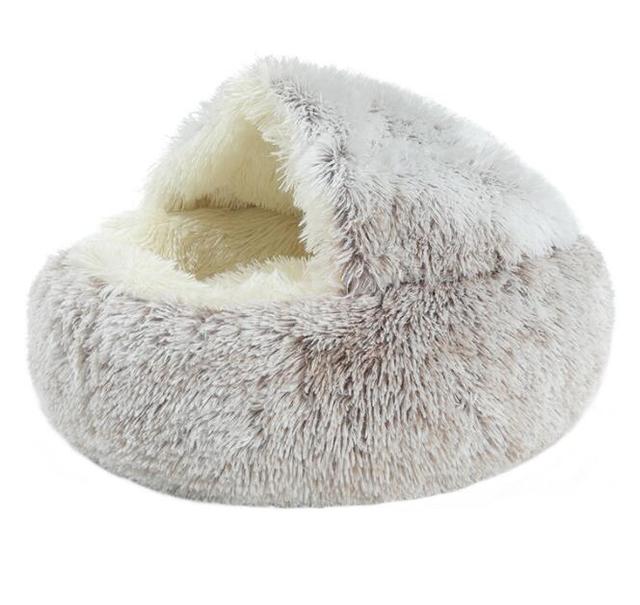 Comfortable 2-in-1 pet bed for cats and small dogs